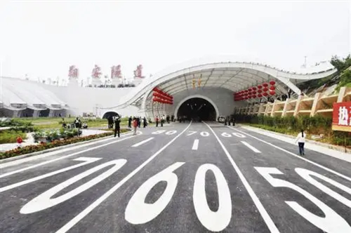 kasus perusahaan terbaru tentang Perusahaan melakukan proyek pengembangan Terowongan Bawah Laut Xiamen Xiang'an